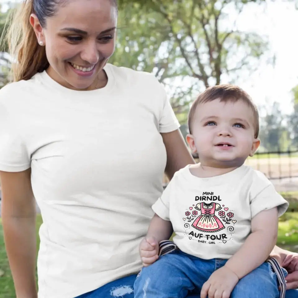 Dirndl Auf Tour - Baby T-Shirt